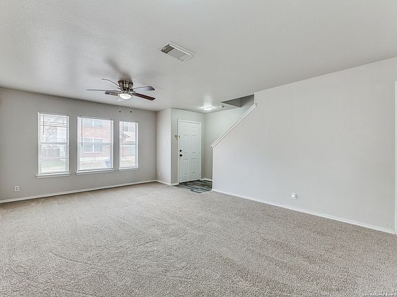 4th image of 51 CASWELL CIR