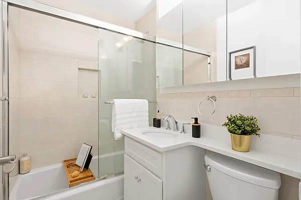 Sold by Douglas Elliman | media 16