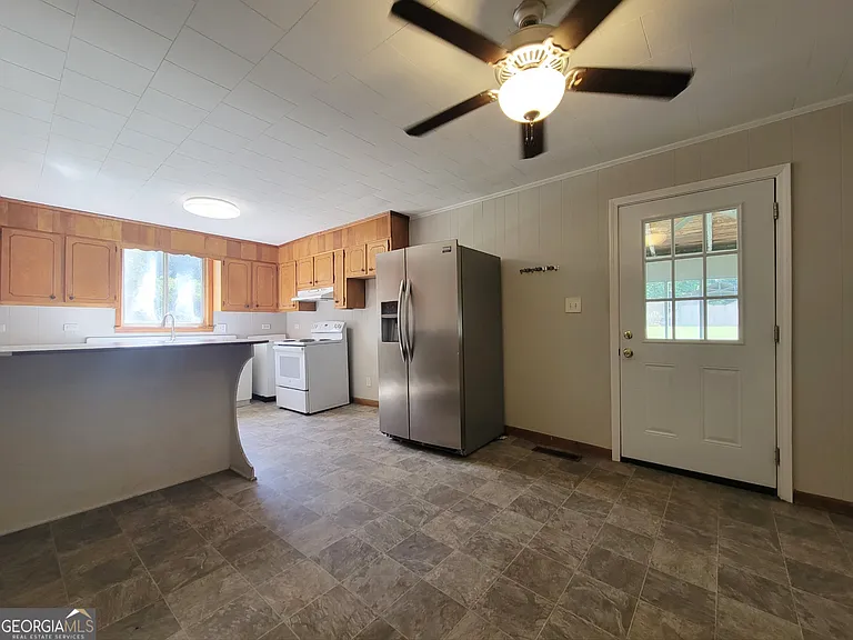 355 Bill Rutledge Rd — Photo 3
