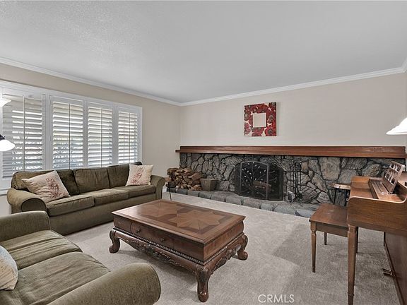 2nd image of 962 E Bastanchury Rd