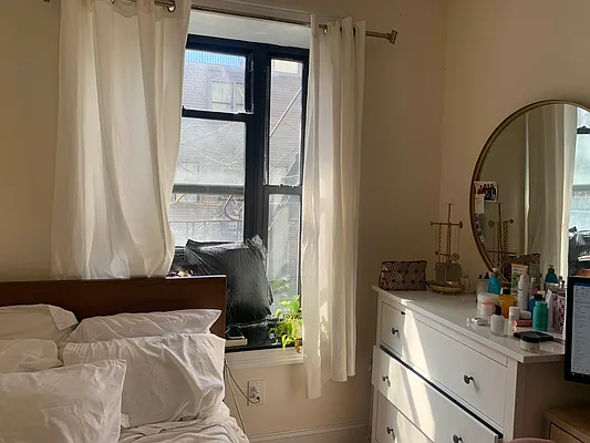 Rented by Corcoran | media 17