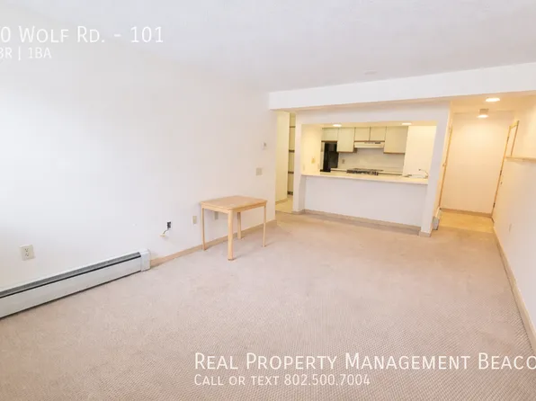 30 Wolf Rd, Lebanon, NH