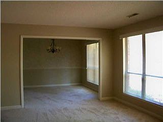 3rd image of 205 Boone Dr