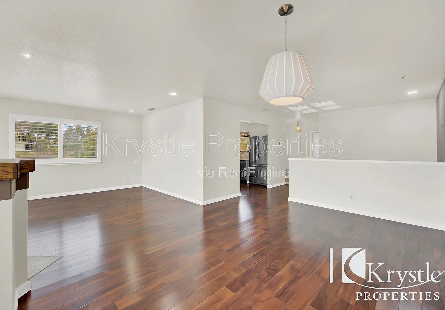 3 bed, 2.5 bath, 1440 sqft, $2,900 — Photo 3