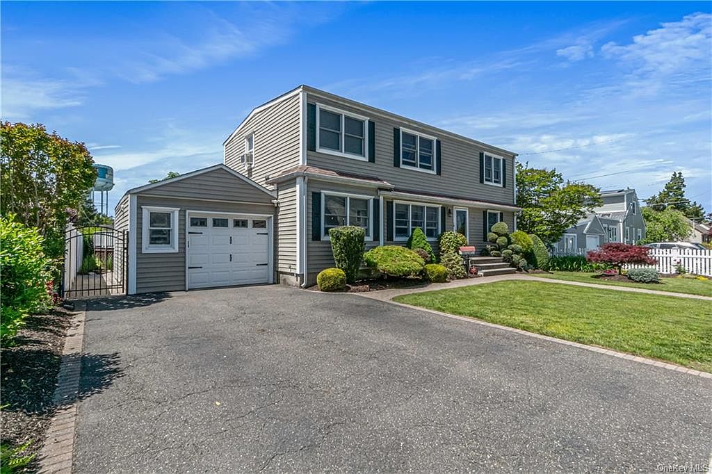 2258 6th Street, East Meadow, NY 11554 Zillow