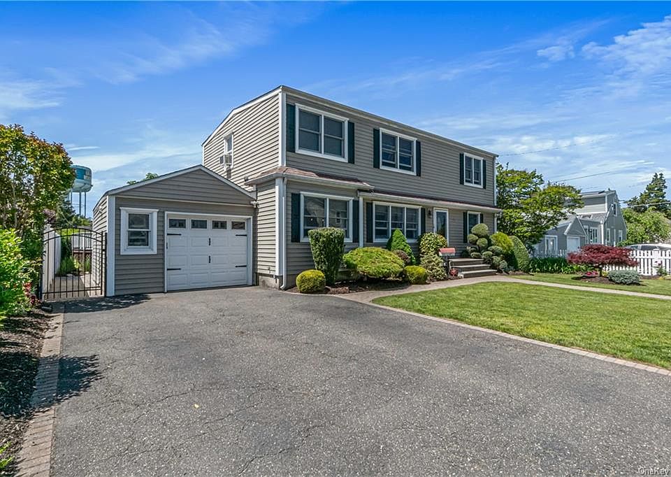 2258 6th Street, East Meadow, NY 11554 Zillow