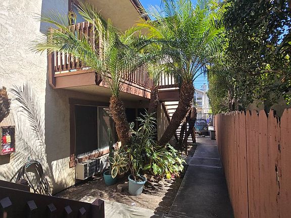 2nd image of 4769 Hawley Blvd Unit 3