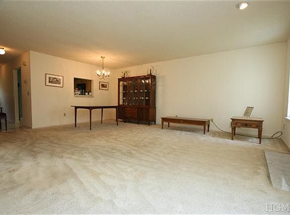 4th image of 27 Penelope Ct