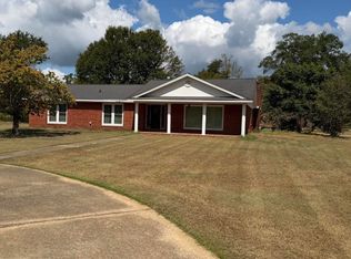 225 Warpath Rd, Columbus, MS 39702