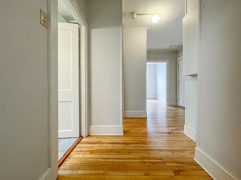 91 Saint Lawrence St #1 — Photo 9