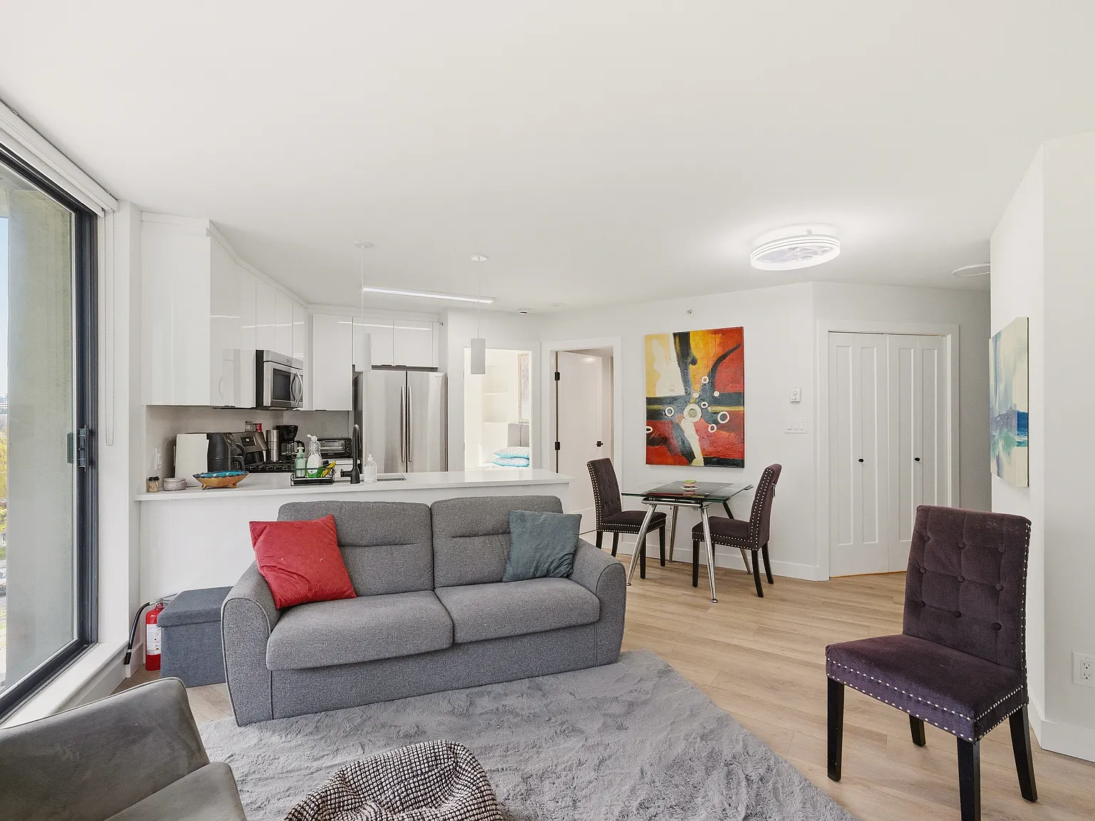 1 bed, 575 sqft, $3,400 — Photo 3