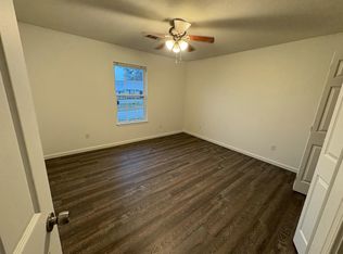 4 Monopoly Cir, Batesville, AR 72501