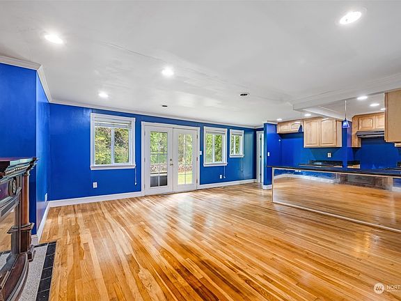 3rd image of 1111 148th Avenue NE