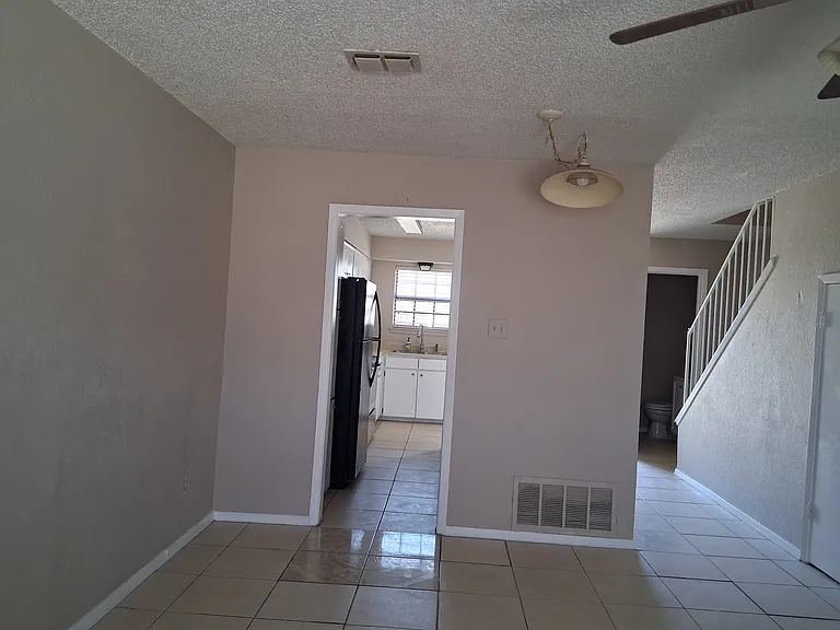910 Southmoor Dr #910 — Photo 14
