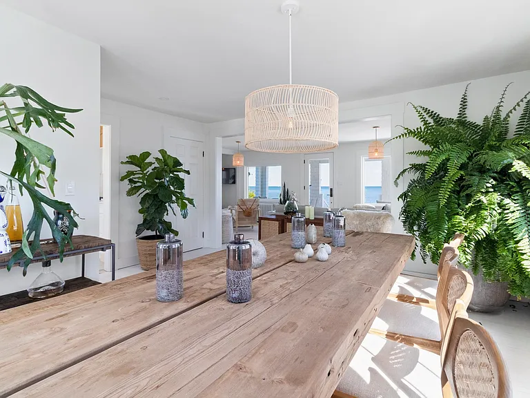 19 Soundview Dr — Photo 11