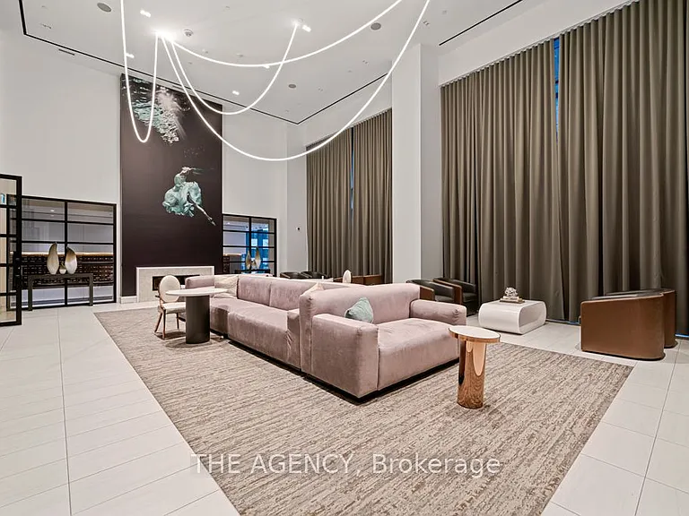 39 Roehampton Ave #4506 — Photo 4
