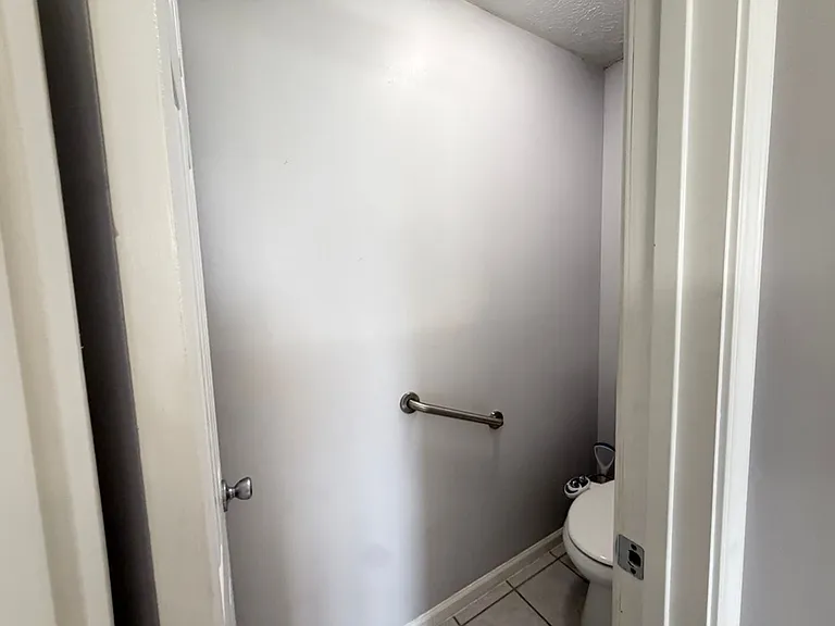4034 Kristanna Dr — Photo 42