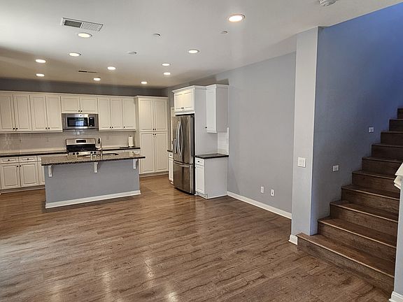 5th image of 1058 Sea Glass Way
