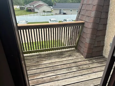 1902 Canterbury Dr #7 — Photo 6