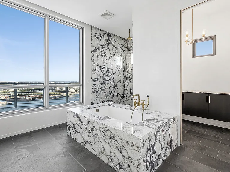 1209 E Cumberland Ave #2902-1/2 — Photo 53
