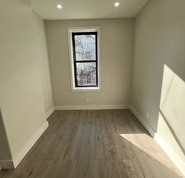 1376 Flatbush Ave #4A — Photo 4