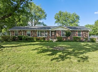 104 Southburn Dr, Hendersonville, TN 37075