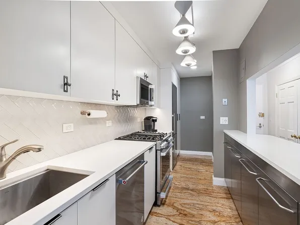 136 E 56th St APT 4J, New York, NY 10022