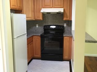 110 Anita Rd APT 4, Burlingame, CA 94010