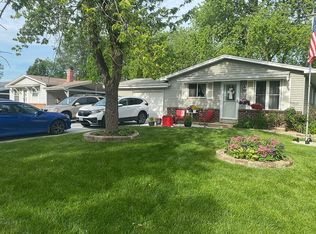 1443 Ramona Ln, Saint Charles, MO