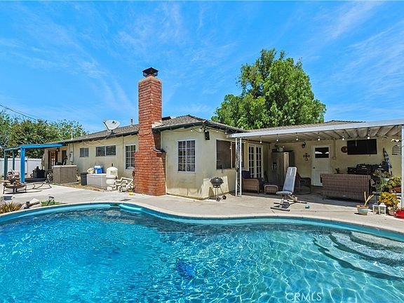 5th image of 726 W Hacienda Dr