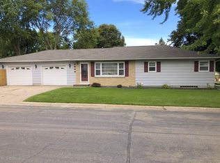 1605 Sheridan St, Albert Lea, MN 56007