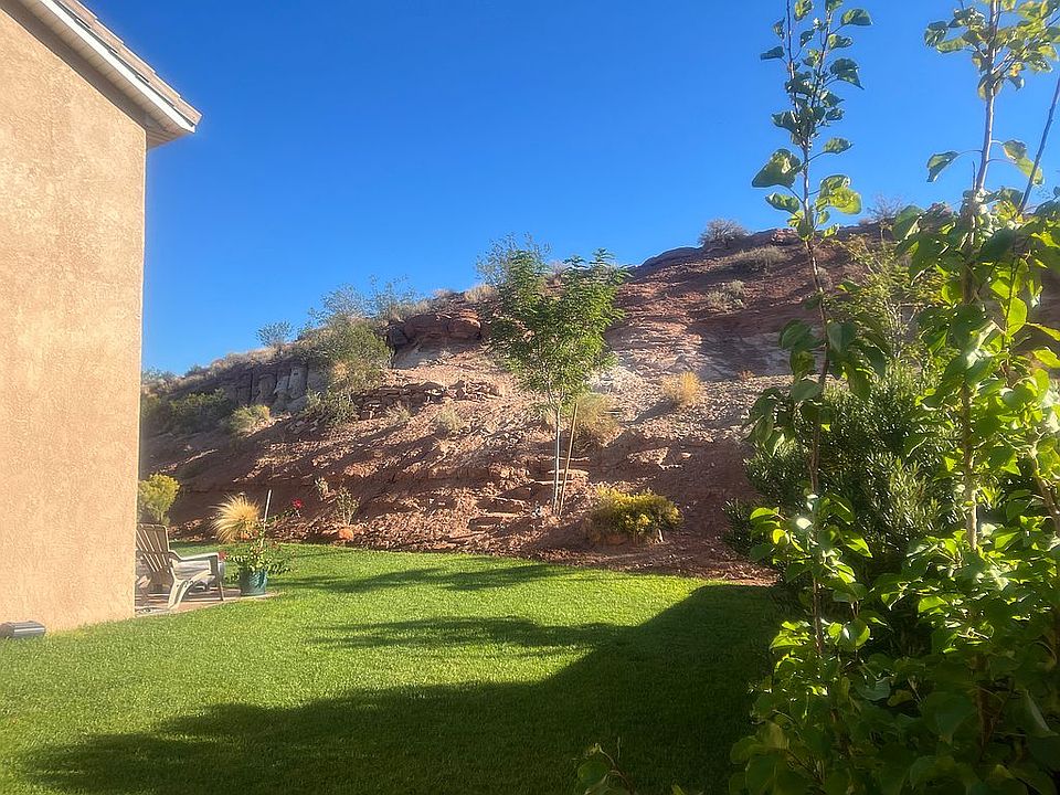 2nd image of 427 S Cordero Dr