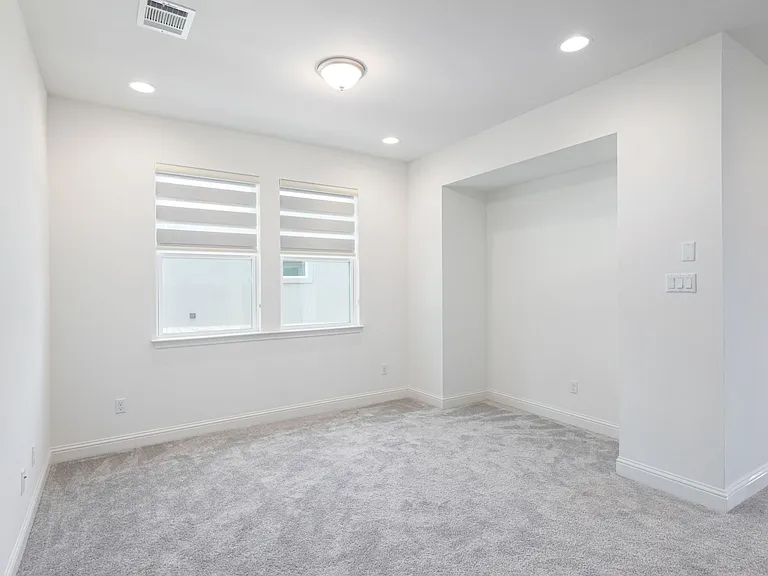 4413 Edgewater Dr — Photo 29