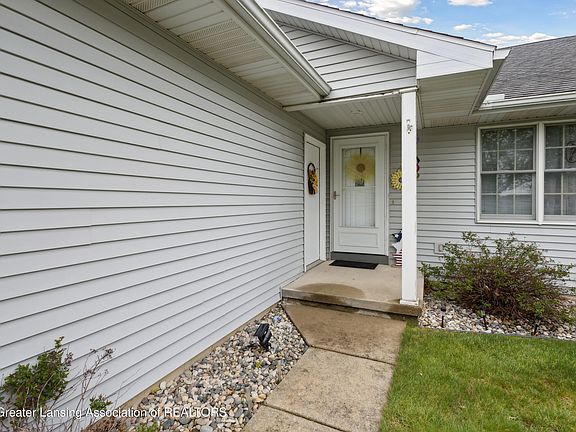 2nd image of 2942 Twelve Oaks Dr #27