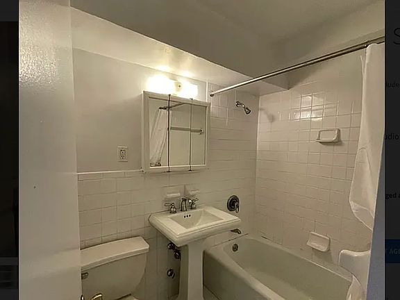 4th image of 311 E 50th St APT 10E