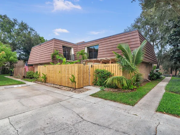 620 6th Lane, Palm Beach Gardens, FL 33418