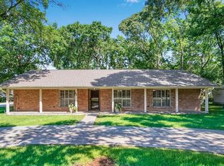 146 Champion Ln, Conroe, TX 77304