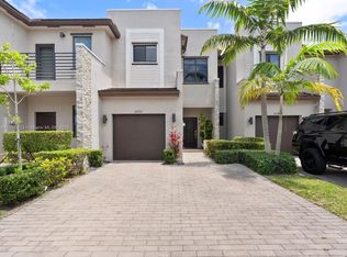 20761 NE 2nd Ct, Miami, FL 33179