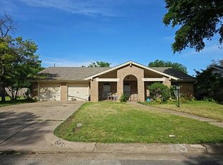 5921 Rayburn Dr, Fort Worth, TX 76133