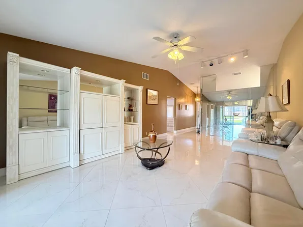 809 Sky Pine Way #F, Greenacres, FL 33415