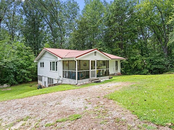 2nd image of 137 Patterson Ridge Rd
