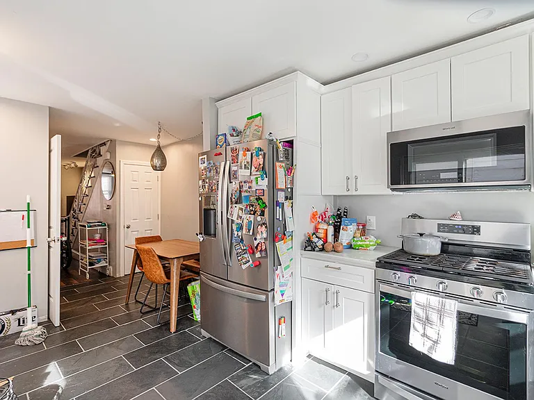 613 S Taney St — Photo 9
