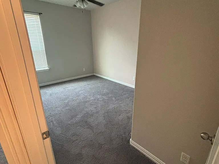 907 Swift Dr #1 — Photo 12