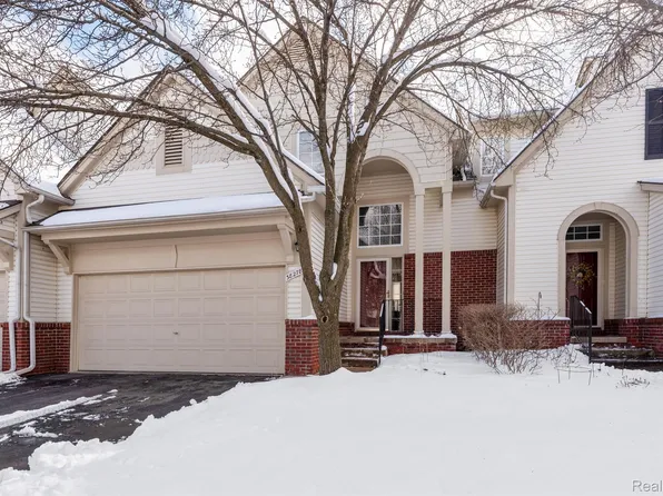 38278 Remington Park #92, Farmington, MI 48331