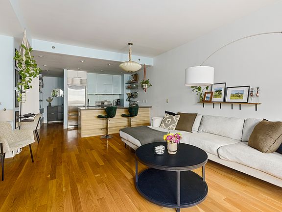 3rd image of 117 W 123rd St #3B