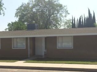 305 N 6th St, Chowchilla, CA 93610