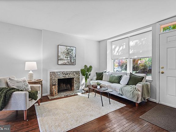 3rd image of 1533 Oronoco St