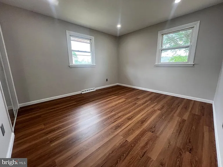 7406 Jackson Ave — Photo 6