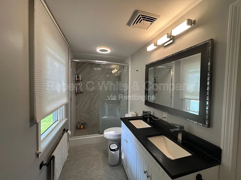 233 S Rolling Acres Rd — Photo 8