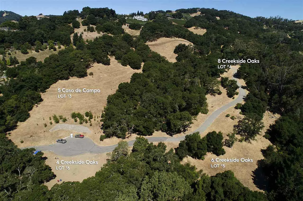 8 Creekside Oaks photo 1
